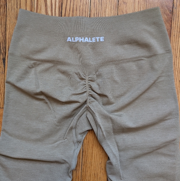 Amplify Leggings - Picture 2 of 6